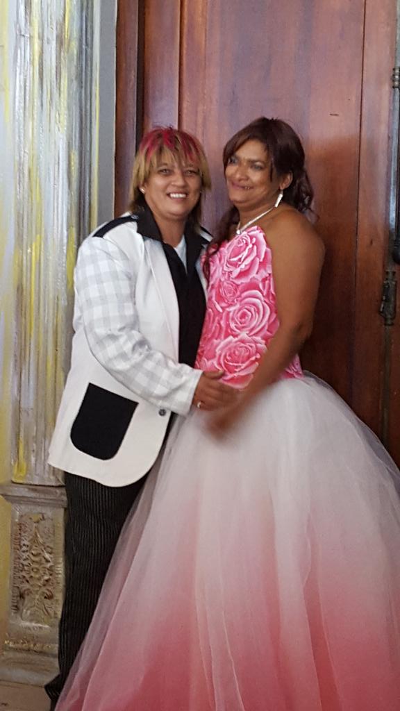 SagreeChetty01's tweet photo. #tietheknot 14 same sex couples marry in Knysna in mass wedding https://t.co/KfgdhPle9S