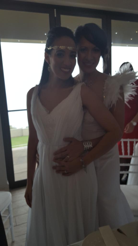 SagreeChetty01's tweet photo. #PinkLoerie same sex couples marry in mass wedding in Knysna #tietheknot https://t.co/ibQ1ErdWlJ
