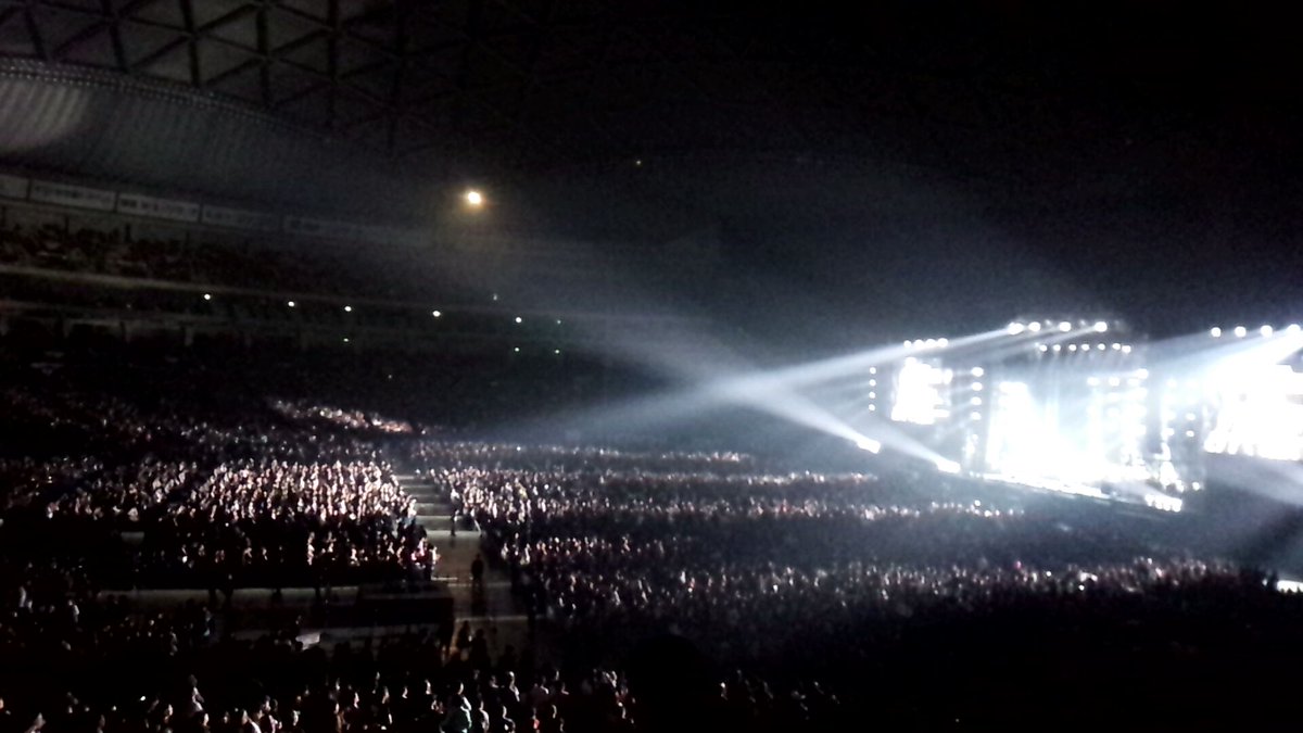 こうちゃん در توییتر 氷室京介 Last Gigs ナゴヤドーム ただただカッコいい この30年間 昔も今も 日本ロック史上で最高のヴォーカリストはヒムロック あなたしかいないってことを再認識しました 次は東京で 俺たちは氷室京介を卒業できない