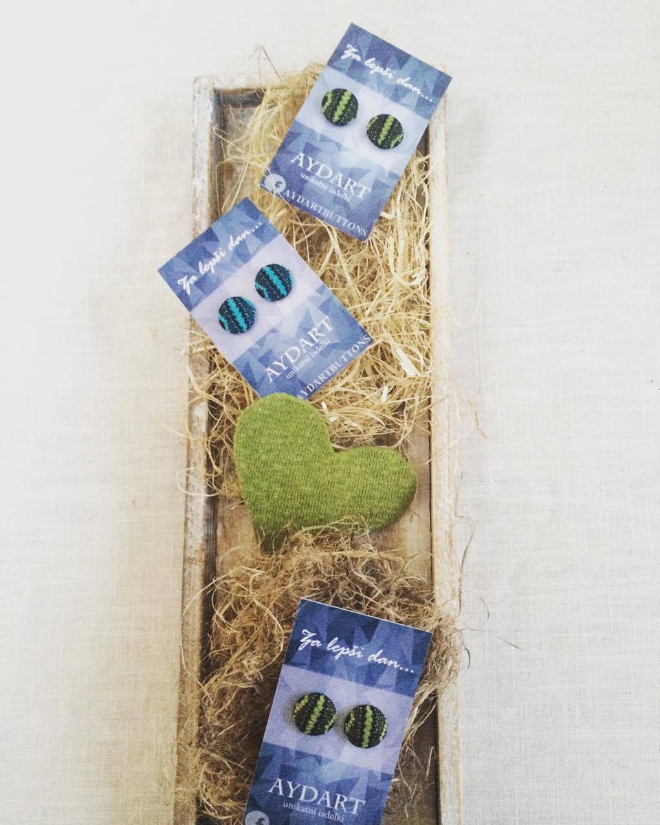 SwitchHempwear's tweet photo. With our T-shirt left over material we made beautiful HEMP earrings💚 #hemp #product #fabric #naturale #sustainable https://t.co/f3d4QximLI
