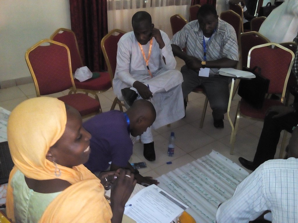ToudaKaka's tweet photo. @IRIGenDem #Uniting Youth #PDevll @SFCG_NIGER, groupe 5 et 6 sur l'implication de jeunes dans la prise des décisions https://t.co/TcYk45nXny