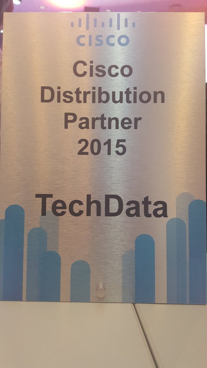 CiscoTechDataNO's tweet image. Årets #cisco distributør Partner 2015! #DCCTDAZLANNO #cpdno16 @TD_AZLAN_CISCO