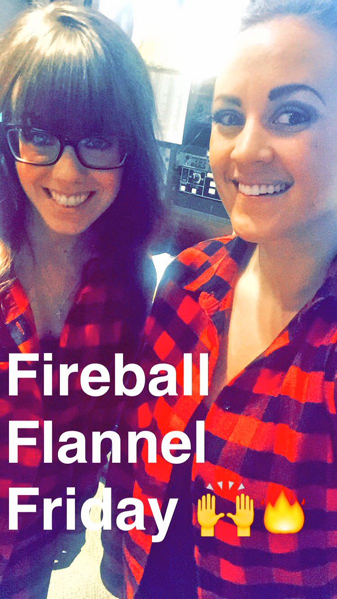 ElistaB's tweet photo. Happy @FireballWhisky flannel Friday! @ChandlerC226 @MichBeni 🔥🔥🔥 #Twins 👯 #SeriouslyShesATwin https://t.co/ENR9mM5lJg