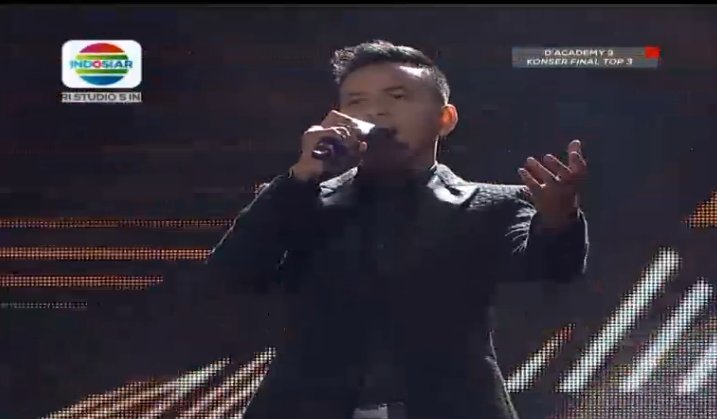Indosiar's tweet photo. Siapa yang nungguin @da3_Irsya dan @DA2_Irwan? Nyanyi sama-sama yuk! #DAcademy3 https://t.co/W3NmbYdHN9