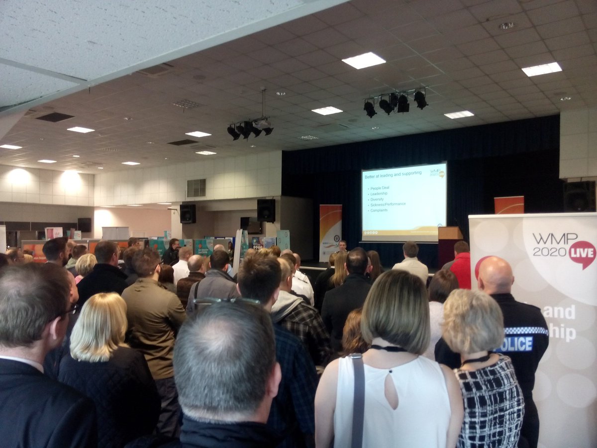 ChrisToddPSNI's tweet image. @DaveThompsonCC  @ last #wmp2020live roadshow. Lots of interest in #BodyWornVideo #DataDrivenInsight &amp;amp; #IntelReview.