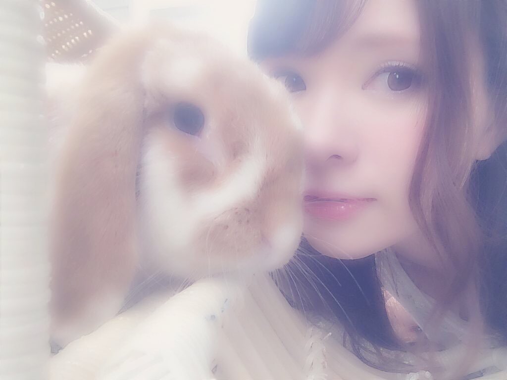 mkpnxy's tweet photo. ㅤ

　　　「  好きだよ  」

　　　　　　　　　　　そんな言葉は
ㅤ
　　要らない　から　　...

　　　　꒰　　拡　･･･　繋　　꒱
　￤
　￤
　＊

　　　〝　愛してる　〟 を　頂戴　　

ㅤ https://t.co/bO88nA8M9H