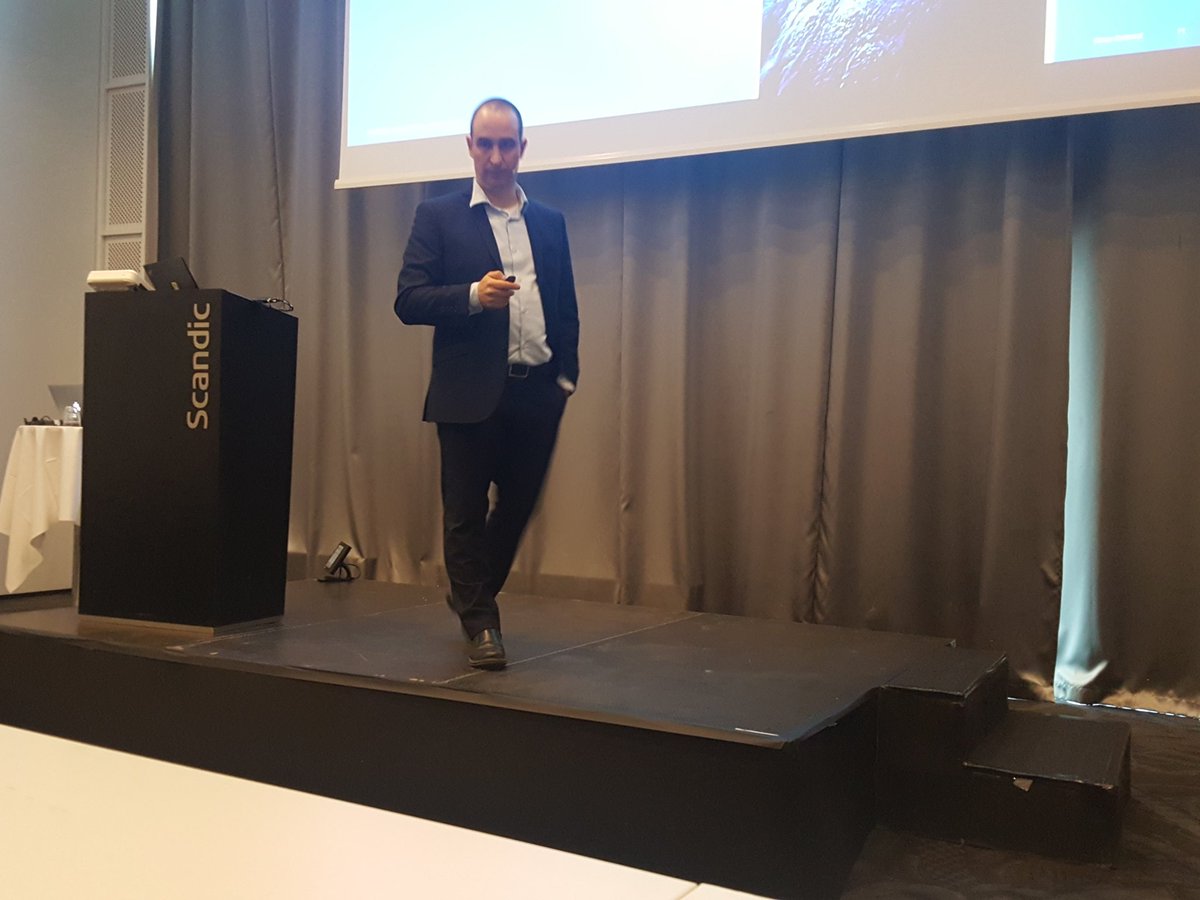 CiscoTechDataNO's tweet image. Hvordan er verden uten trådløst? #cpdno16 #cisco #dccazlanno