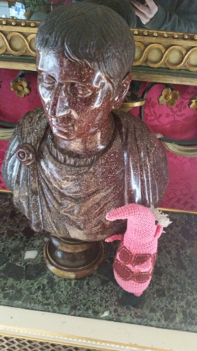 clanger_loves's tweet photo. #clanger having a fabulous time at Hinton ampner https://t.co/7zuWjp8RaG