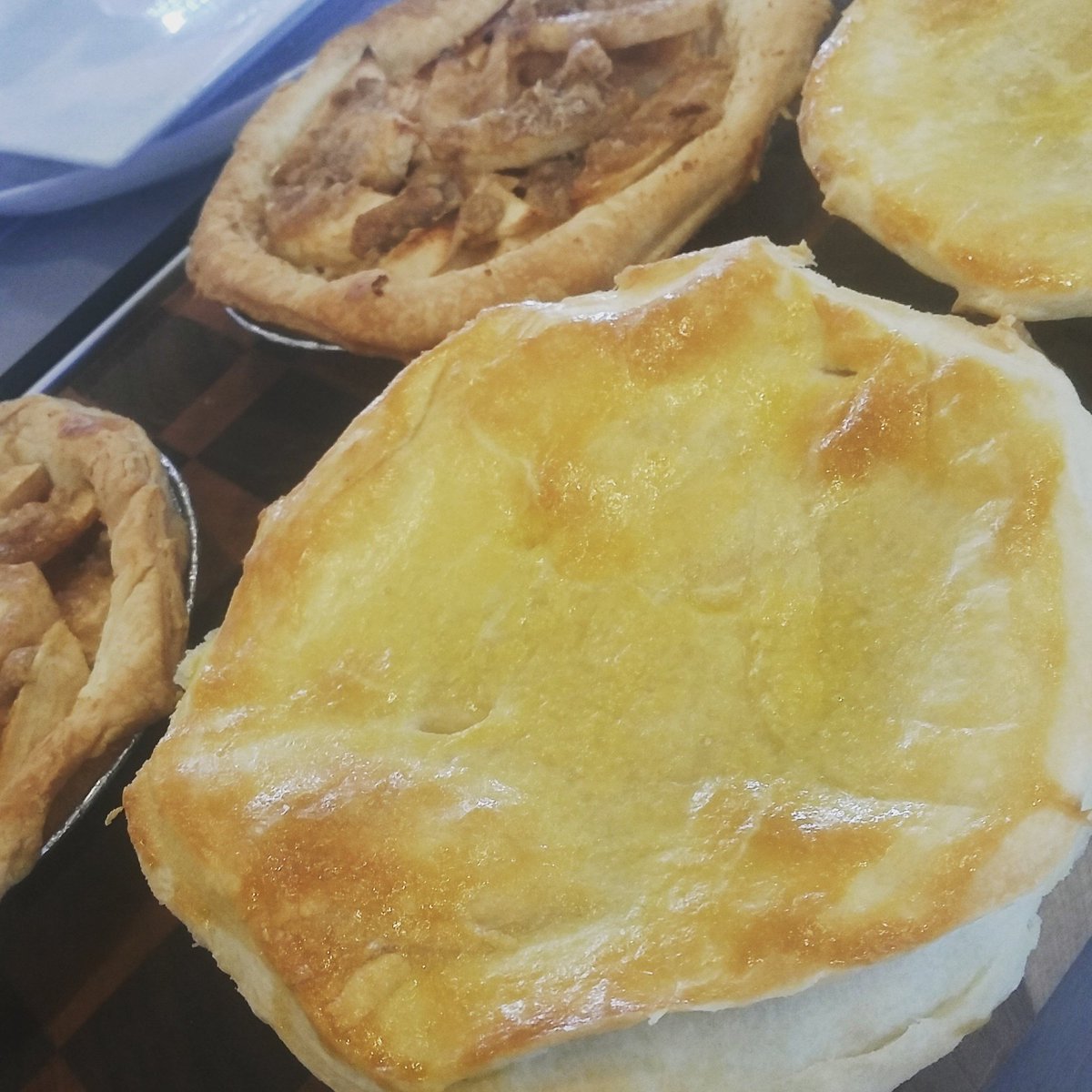 LynnRiverFarm's tweet photo. We make #homemade meals so you don't have to! Beef Pot Pie &amp; Apple Pies. Thurs to Sun 10am to 4pm. #farmstore https://t.co/3BA0o6nhHC