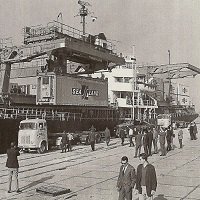 50 years of container handling portofrotterdam.com/en/news-and-pr…
