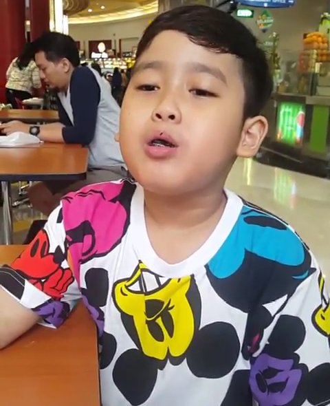 tiaraindahmanr1's tweet photo. Cintaku sayangku #Kesayanganku #Mas #Ivander ππ Putra nya Bunda kesayanganku @daratista_inul ..ππ
Love u so muchππππ https://t.co/JfPyH80LqU