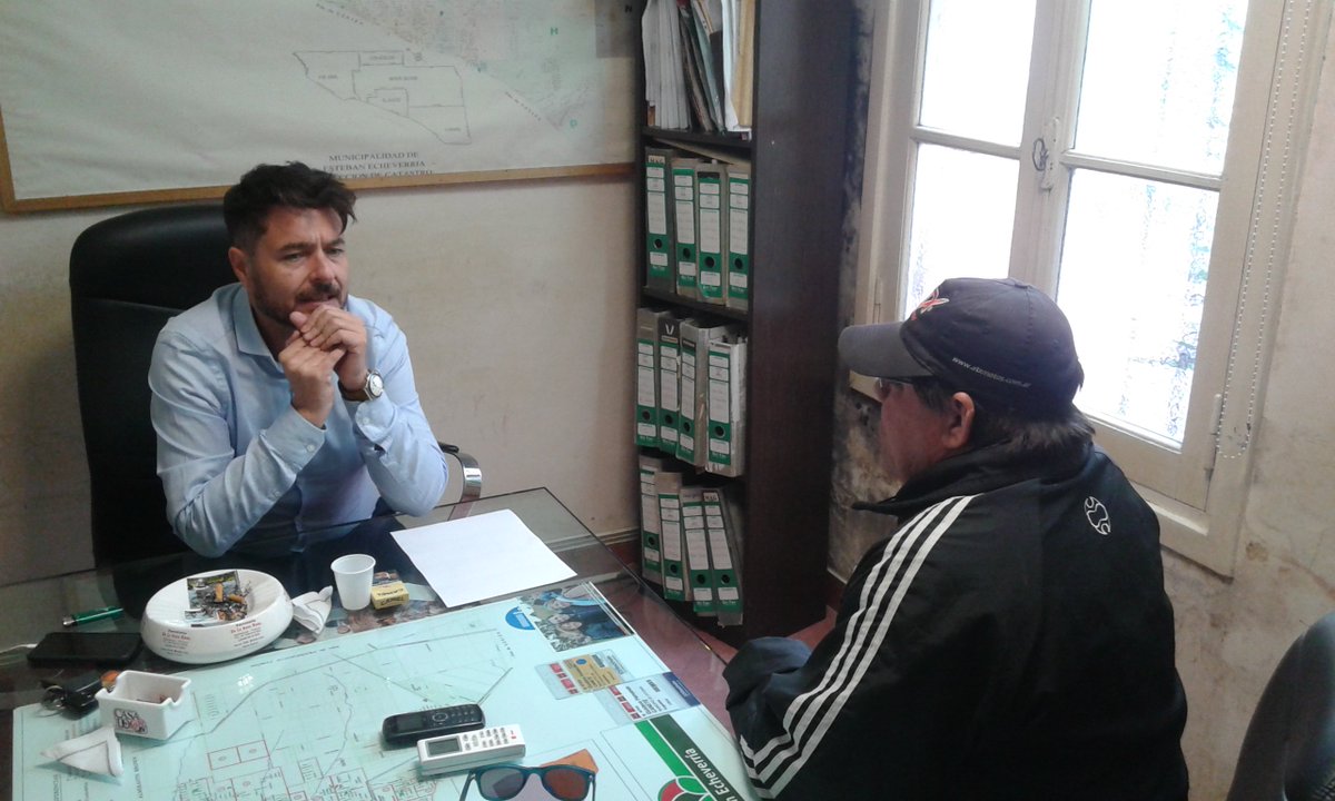 tierras_ee's tweet photo. Esta mañana el Sr. Subsecretario recibio a un vecino del Bº Santa Catalina de la comisión del Centenario. https://t.co/0wddt13AjB