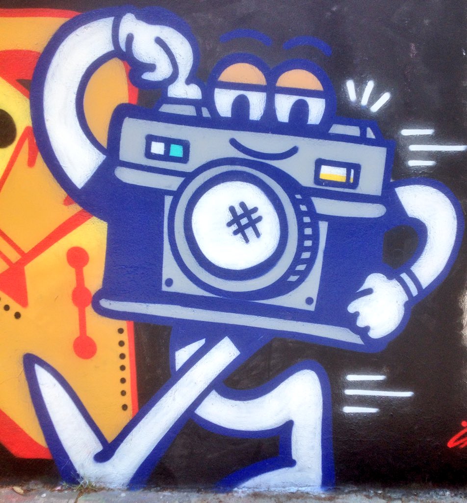 BienCuadrado's tweet photo. Love this little camera/ Instagram dude! #TUFF crew #graffiti https://t.co/7MIgtCiz2R