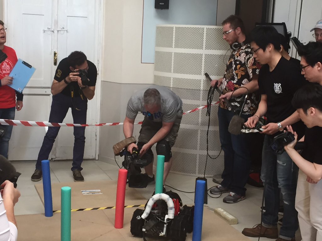 aymard_tw's tweet image. RoboSoft Grand challenge competition #softroboticsweek2016 @RoboticsEU @RoboSoft_CA