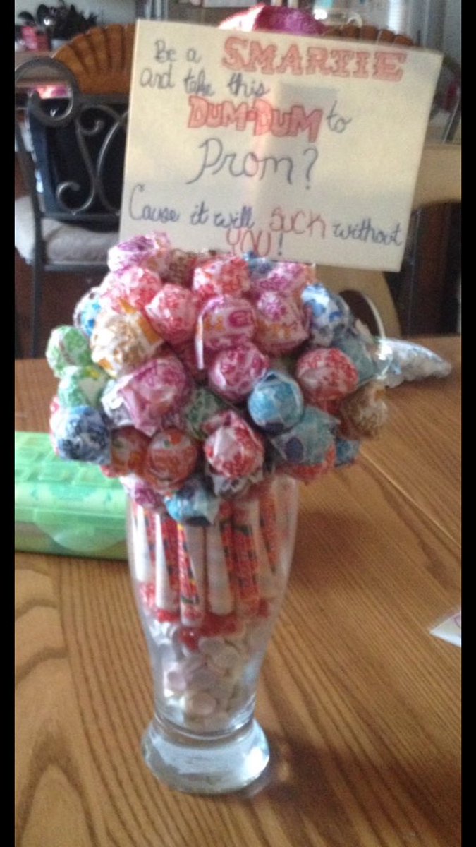 PompPromposals's tweet image. Ryan Kleros would've been a dum dum if he didn't say yes to @kcasivant !!