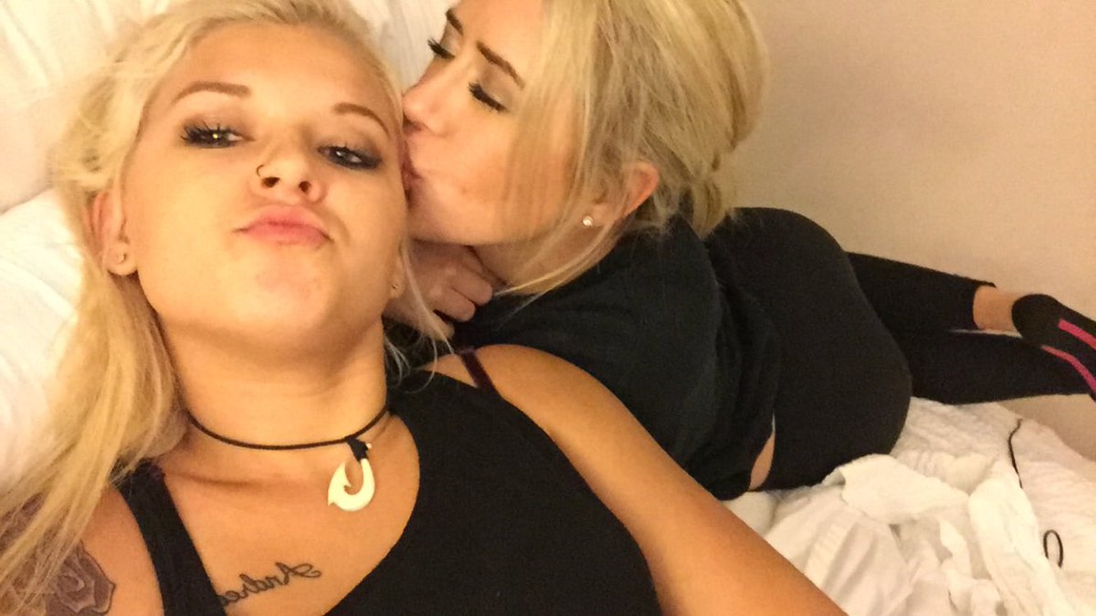 alexkaychance's tweet photo. Love these gorgeous babes to the moon &amp; back, forever &amp; always. 💘 @karli_oneil @amonayy https://t.co/chO0jbO0IZ