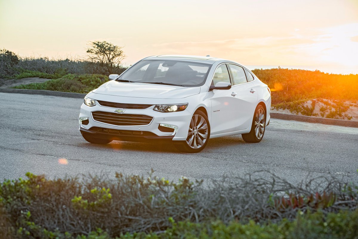GM's tweet photo. For National Military Appreciation Month, @ThisIsGMC, @Buick &amp; @Chevrolet expand the military discount to all vets. https://t.co/Oyh9hF34qF