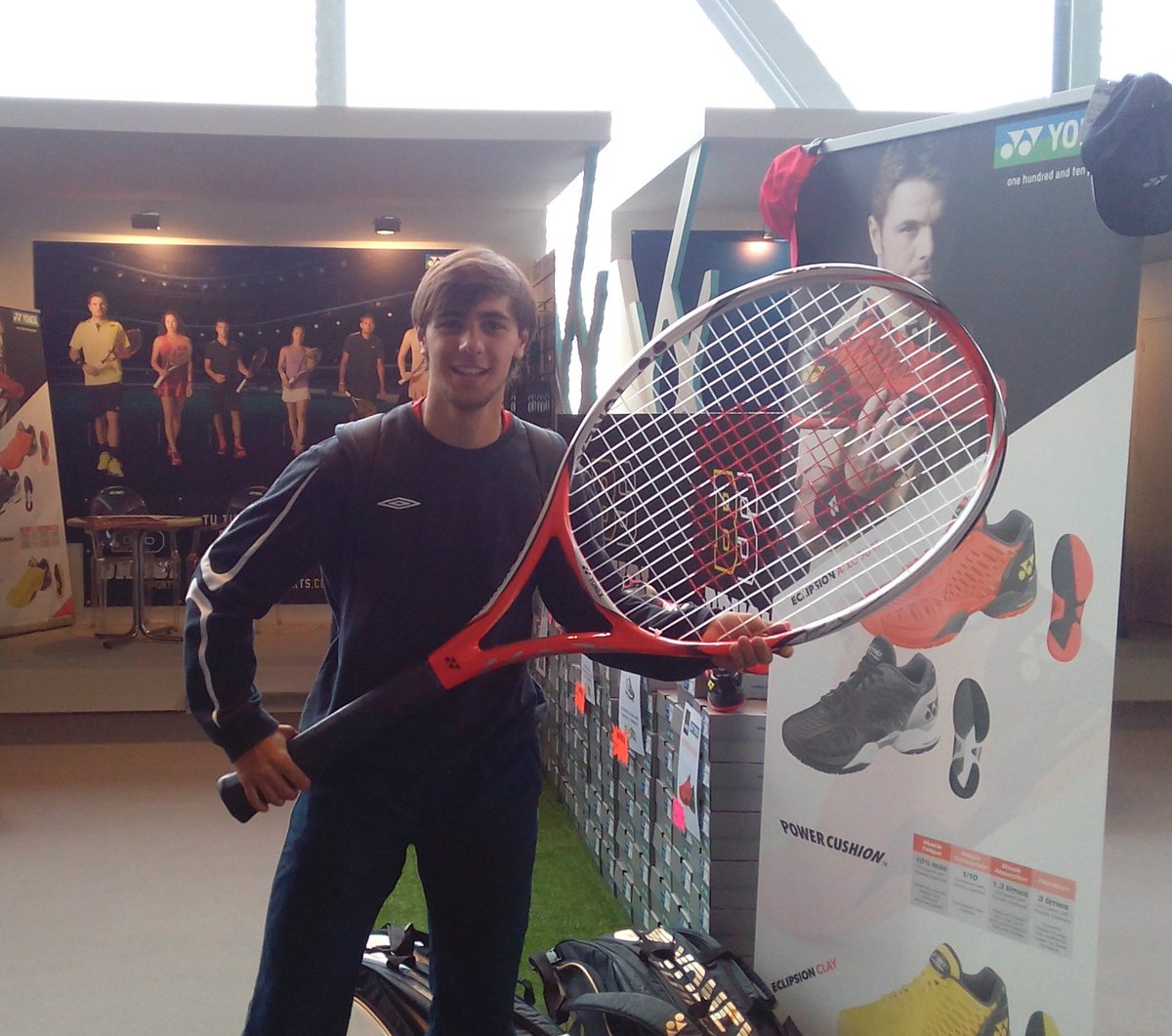 RodrigoValdi97's tweet photo. Buen día de tenis en #LaCajaMagica junto a mis compañeros de @CDTajamarTAFAD https://t.co/rVXaxAUP65