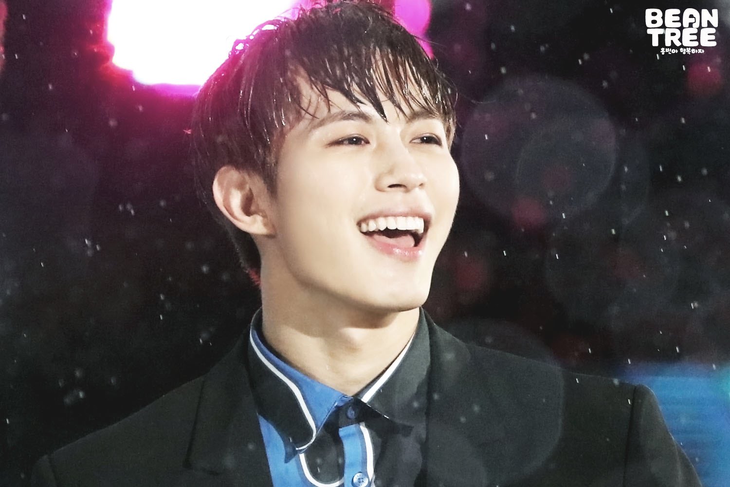 ChNyiGiU0AArg4r.jpg:orig