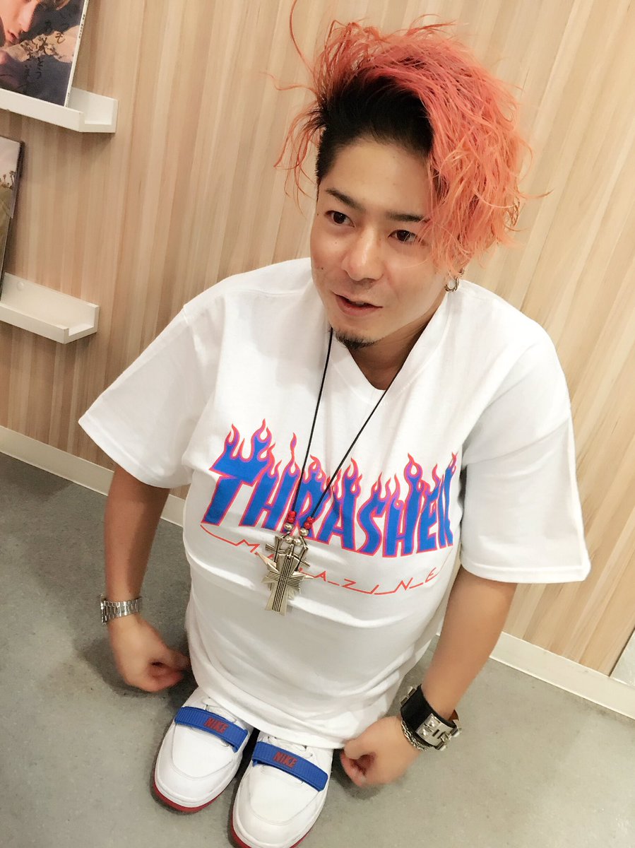 今日の服😁 Tシャツ THRASHER インナー FEAR OF GOD デニム REIGN 靴