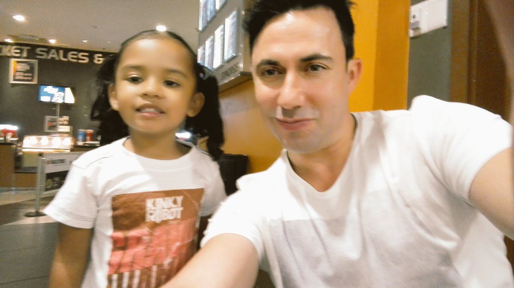 Thank you <a href="/LIEFLING18/">LIEFLING</a> for bringing Michaela to come say hi in Mbombela with her beautiful <a href="/KINKYROBOT/">Kinky Robot</a> t-shirt !