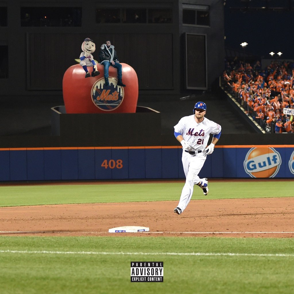 Mr. Met tweet media