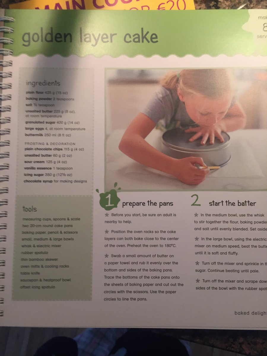 emily_noonan_'s tweet photo. An example of clear info design showing you exactly how to bake the cake π #GoodInfoDesignUCD https://t.co/XDWkLgxoRl