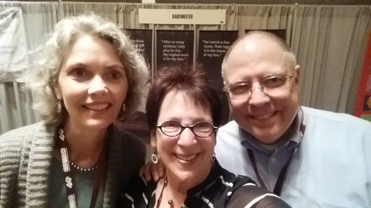 MiddleCMusic's tweet photo. Myrna at #RPMDA today with Petra Woodfall-Harris from Barenreiter and Glendower Jones from Classical Vocal Reprints. https://t.co/ETQ1NhcfjZ