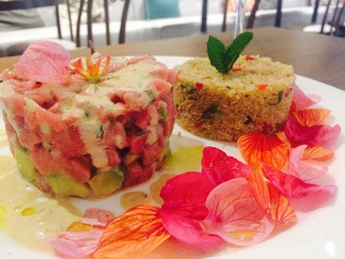 chefleonmiami's tweet photo. Our #TunaTartare is a bright, beautiful and flavorful dish, perfect for a Friday afternoon at #ChefLeonMiami ❤️ https://t.co/KzrRswT8Ua