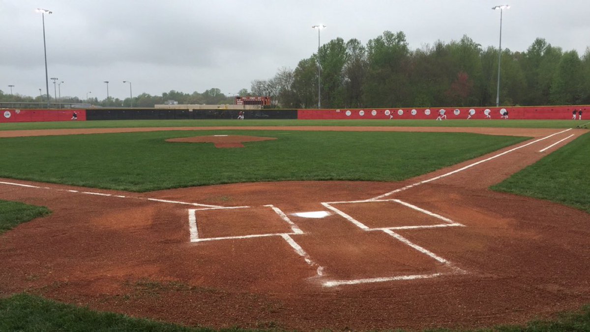 HermitsBaseball's tweet photo. GAMEDAY! Kevin "Easy" Eaise on the bump for the Hermits vs Vineland #HermitsBaseball https://t.co/n9sQyG3wOM