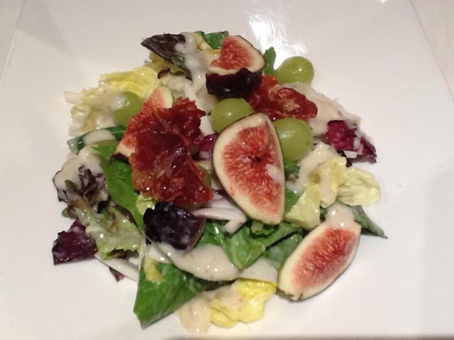 daBenitoUnionNJ's tweet photo. We don’t mean to brag, but we know a thing or two about salad. https://t.co/VMMCrOiKiX