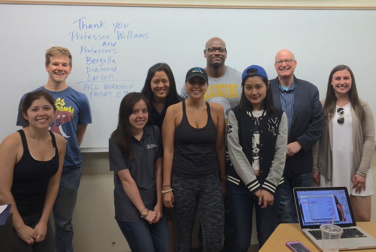 @UofA students say thanks 2 <a href="/RobWilliamsIPLP/">Rob Williams</a> and the Amer Common #Law team 4 great semester of learning <a href="/arizonalaw/">Arizona Lawyer</a>
