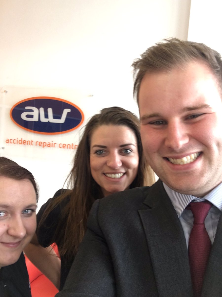 EracNewark's tweet photo. Out visiting our excellent local body shop today! @AWCrashRepair Building relationships everyday! 🚗🚗 https://t.co/H0IY3UH2qb