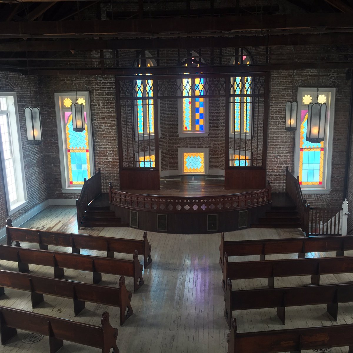 LeslieHeindel's tweet photo. I do not regret hanging out at Felicity church earlier today. #realestatelife #crescentcityliving #felicitychurch https://t.co/hGjQZ8YFIb