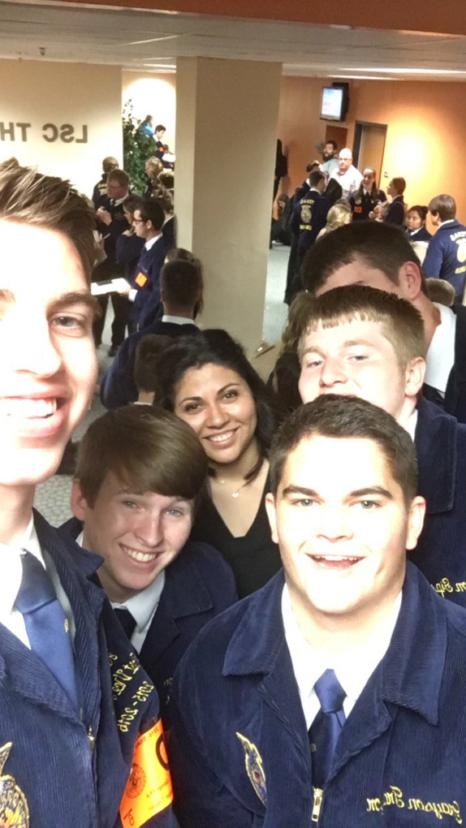 henry_troell's tweet photo. Our 2nd Place State #GilmerFFAgBusMgmt Team!! You rock! #GilmerFFA! https://t.co/65MMryMbsB