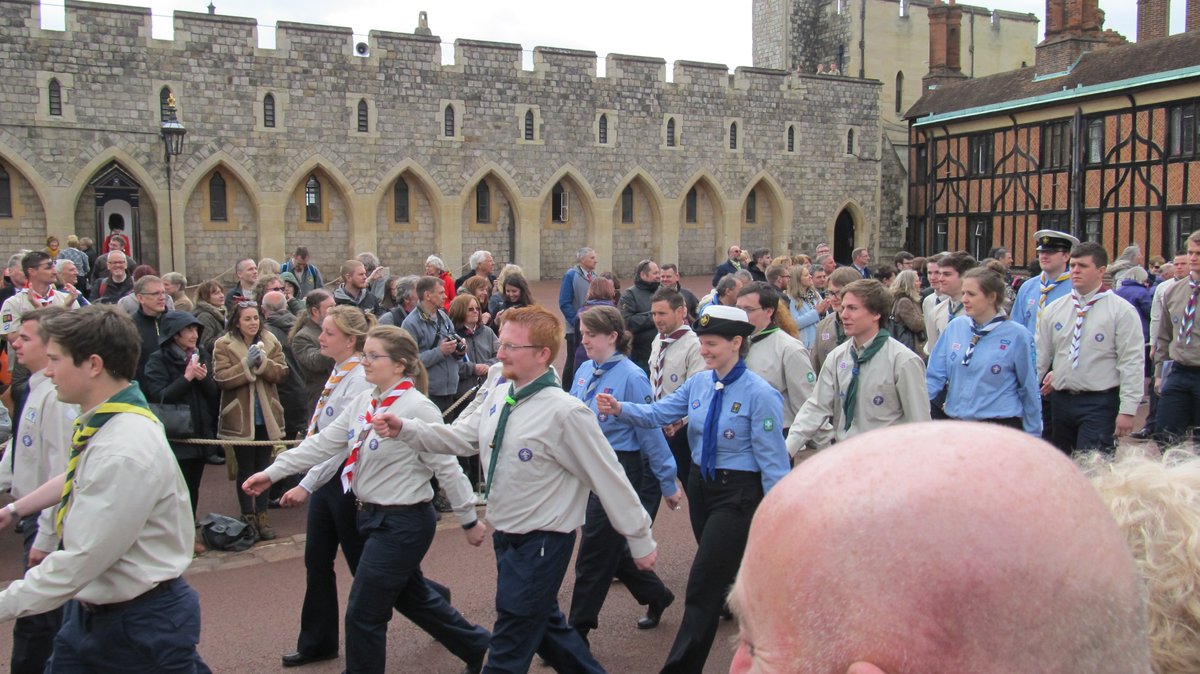 Former exchange student Jennifer, marching in the Queen’s Scout parade at Windsor Castle.
wpprod.nepeankanatarotary.org/jennifer-laugh…