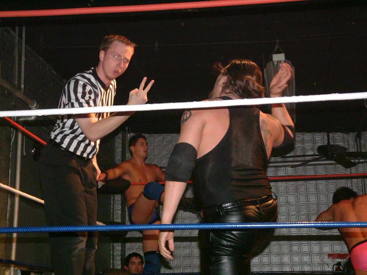 RealJoeyImage_'s tweet photo. Get a stern confirmation on that 2-count by ref @BennettWWE at @ACEWrestling, circa 2004.

#RandomPicDay https://t.co/uMlfIyqUOD