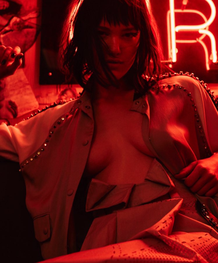 ODDAmagazine's tweet photo. #AnyaLyagoshina for ODDA 10 Tributes by #BenBeagent , Fashion Editor #MattBidgoli special #Tods #ODDAtributes https://t.co/uayrvMq3N0