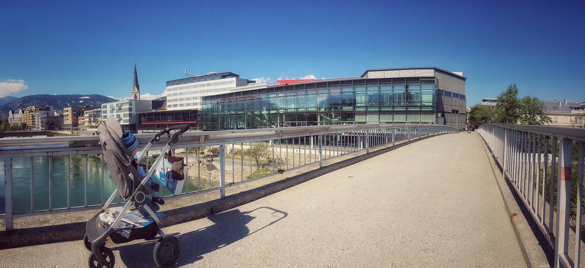 Mit mir in Villach sind <a href="/GeberitGroup/">Geberit Group</a> <a href="/Artweger/">Artweger</a> <a href="/hansgrohe/">Hansgrohe SE</a> @LaufenBathrooms @vaillant_de &amp; ich für <a href="/1a_parade/">Installateur Parade</a> #vv34