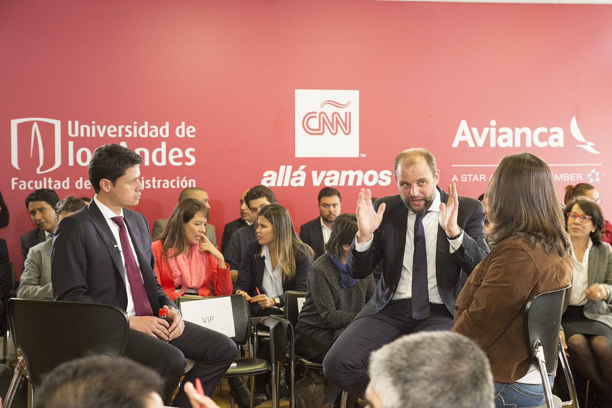 AdmonUniandes's tweet photo. #FuerzadelMilenio Charla sobre la industria de las flores en Colombia, con @gfrias para @FuerzaCNN. 
@Avianca @CNNEE https://t.co/ezjddAKoCt