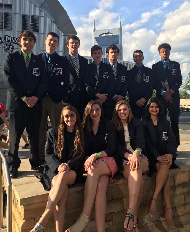 WestIrondequoit's tweet photo. IHS business students bring home 10 medals from DECA International Conference! https://t.co/6vFew6MewU #itowndeca https://t.co/iDZjKtFVlX