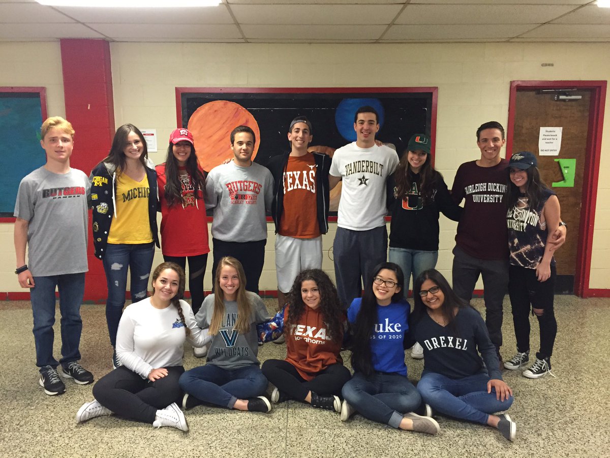 CHEClassof2016's tweet photo. #checommits https://t.co/81RWr9OmWP