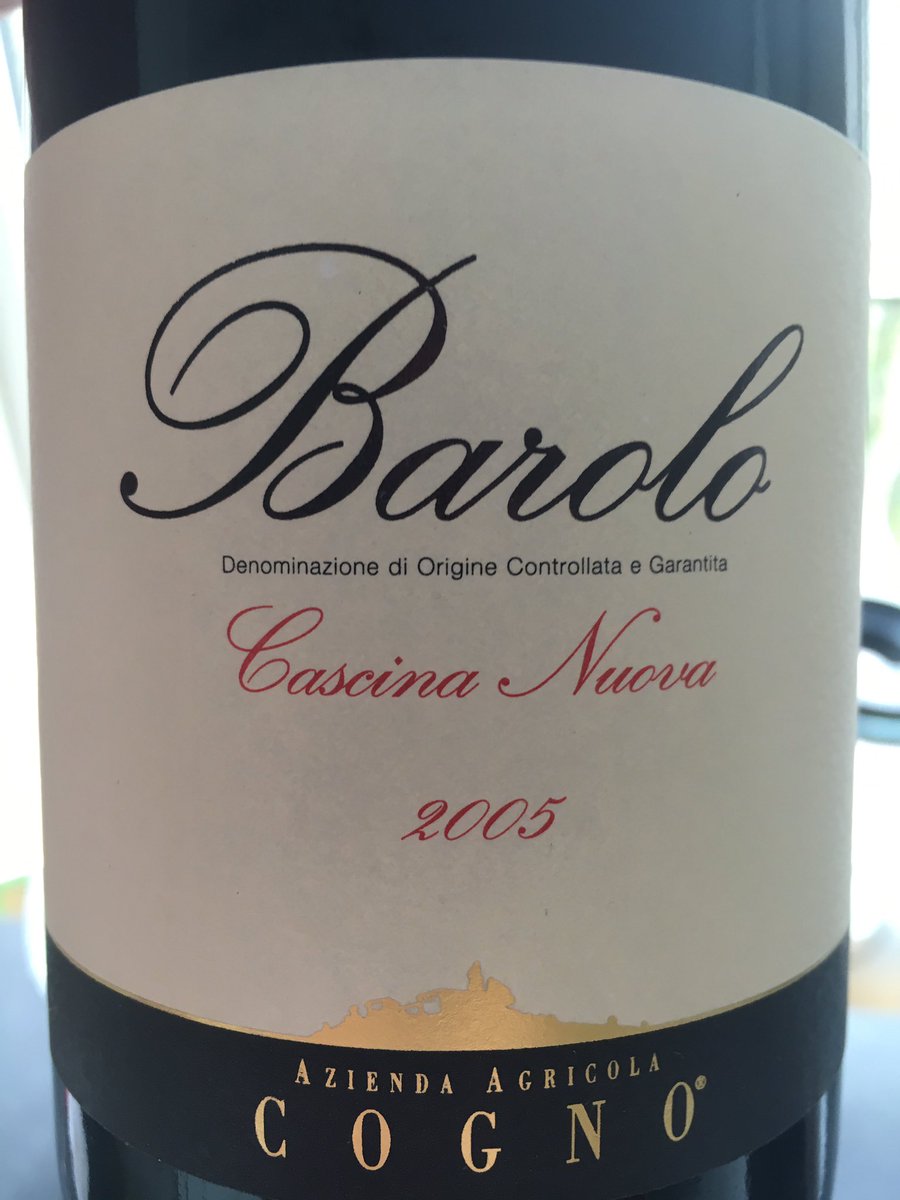 Christoffermax's tweet photo. 2005 Barolo. Great vintage to drink Young. #wine #dkwine https://t.co/UJU292aM6v