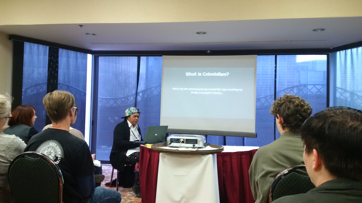 cherylhayles's tweet photo. Decolonizing.the Gender Binary: Racism and the Non-Binary Identity #educators2016 https://t.co/Uoj6HhO1i5