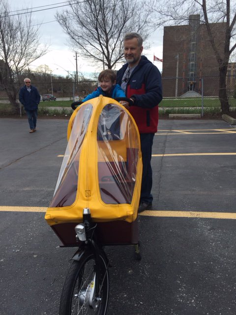 HRPS_Traffic's tweet image. Officers Gardner &amp;amp; McKenzie are onhand for @MaxsBigRide launch #GoMaxGo ^ao