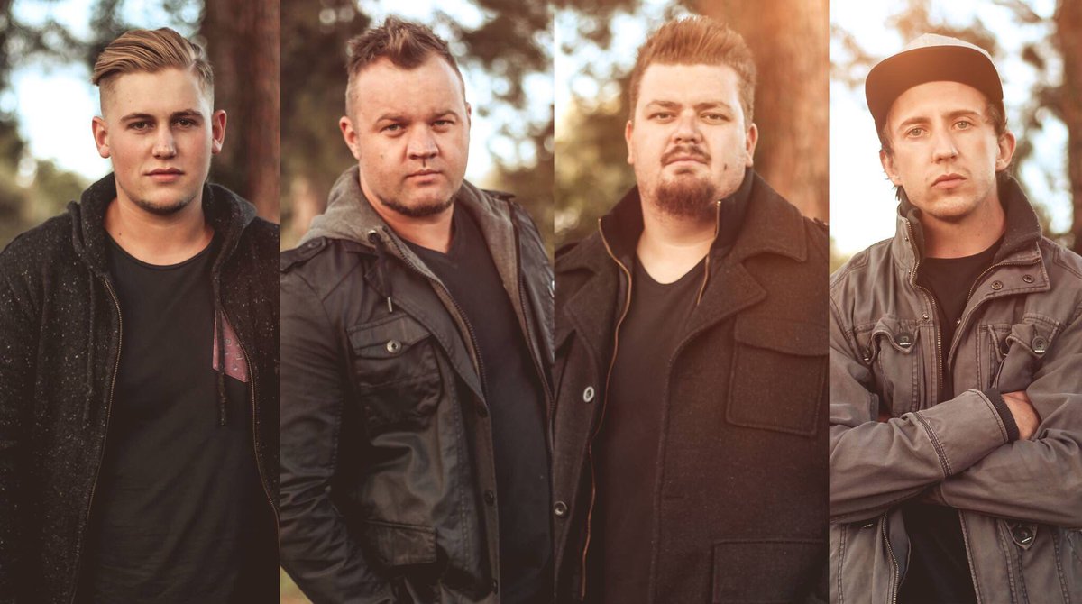 cap43e's tweet photo. #GROOTNUUS @Vintage_Kings is in die Top 10 #RockRumoer @Innibosfees Dankie aan @MartinBester @jacarandafm @innibos https://t.co/KWAenLkTRb
