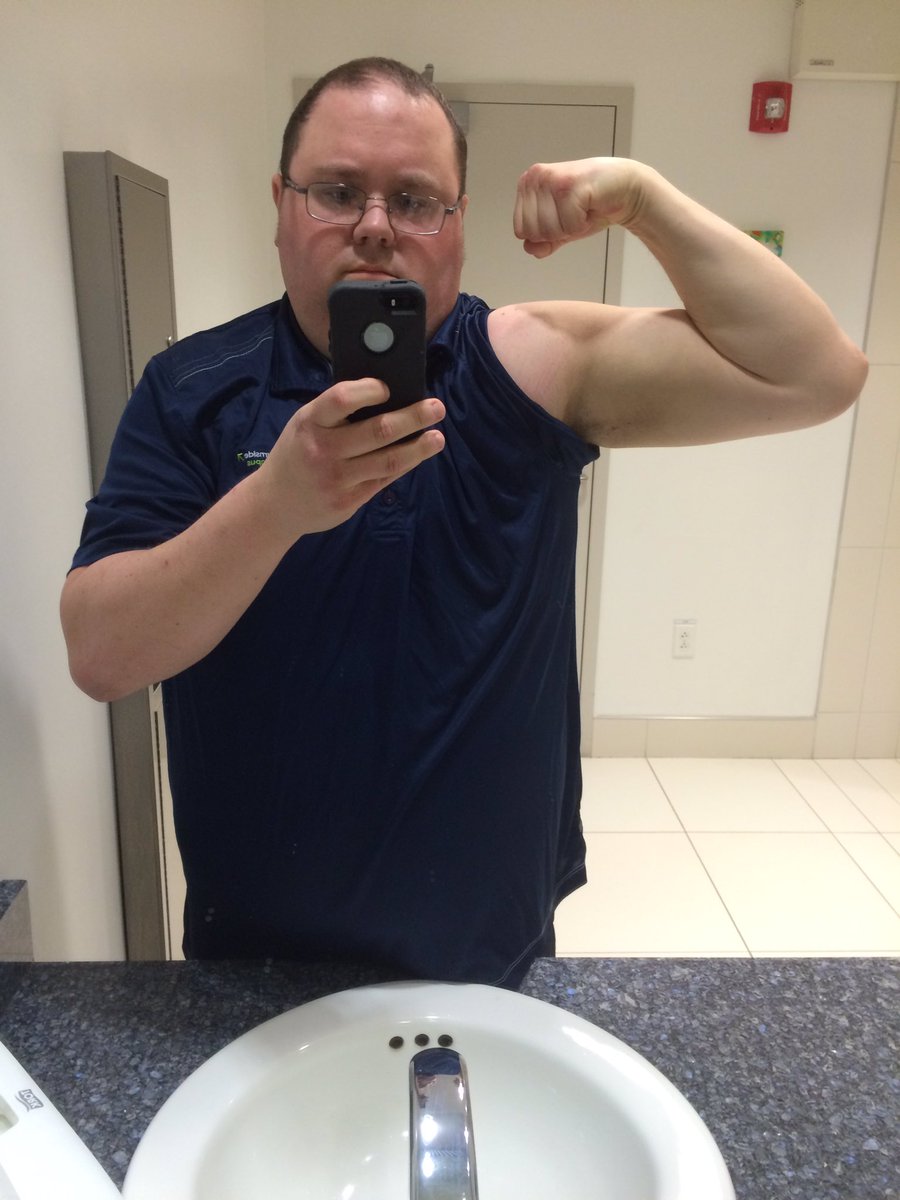 frosstdaddy's tweet photo. @shauntfitness #flexST in my 4th week of cize https://t.co/cKuGlKGV9W