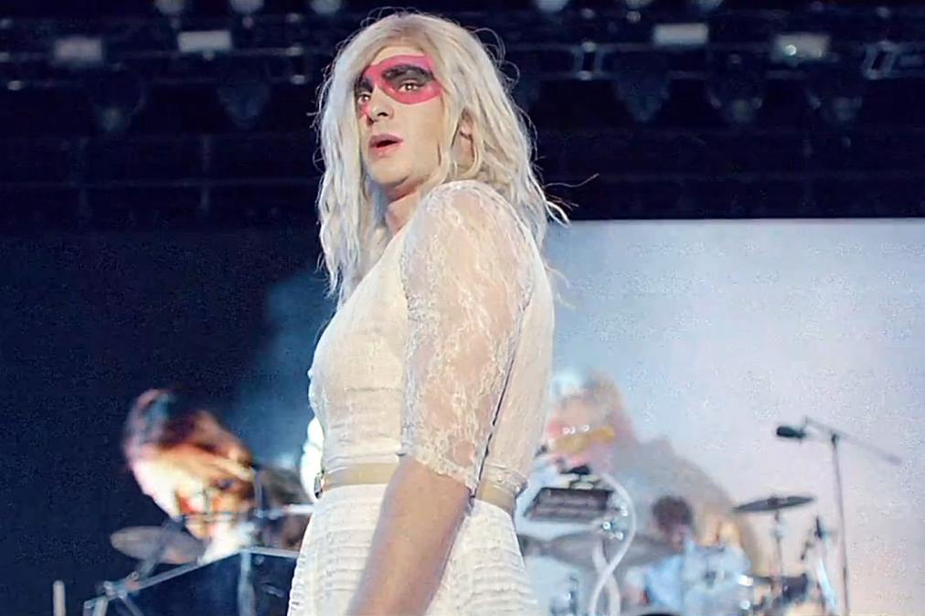shortandsweetCT's tweet photo. @hidavidwilson 2015 Grammy Nominee
Arcade Fire - We Exist. Featuring Andrew Garfield
https://t.co/YGKEqYea2E https://t.co/1gcENcHTdm