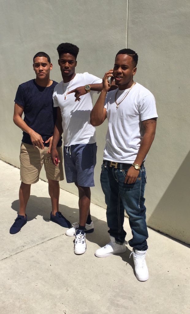 natejohnson_10's tweet image. #GradBash2K16