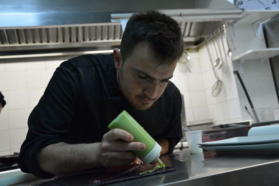 ChefNappo's tweet photo. #tonno #lavoro #Chef #officinedimare #passione #cucina https://t.co/I2Rvfq5mzG